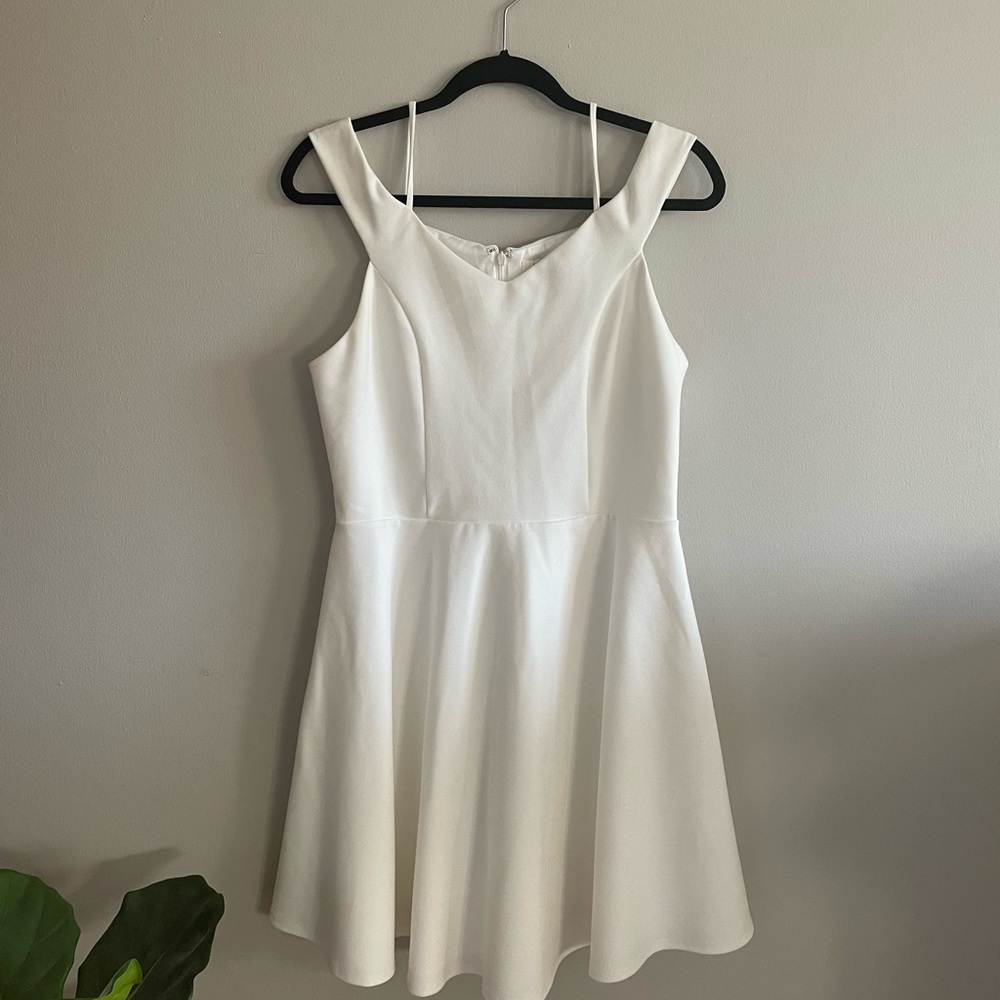 White Francesca’s dress, size XL, great condition